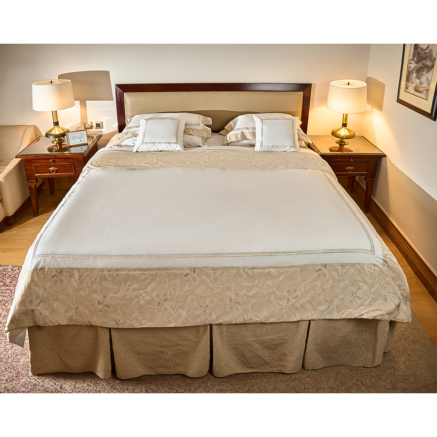 Beige Birds Full Bed set