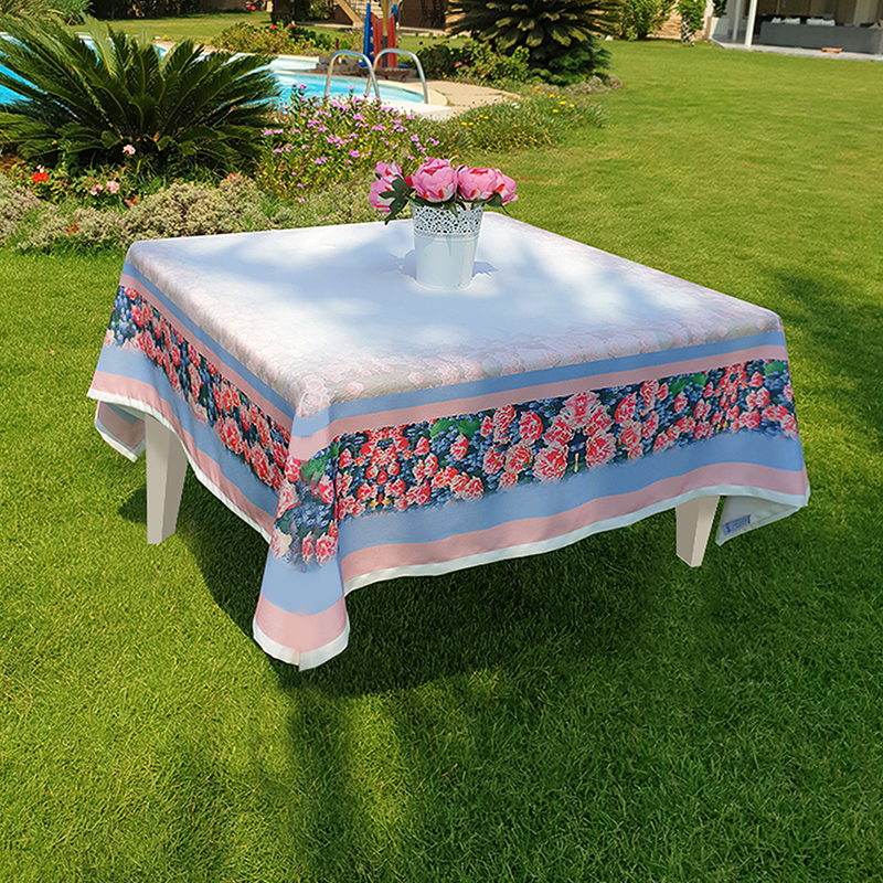 Salmon Roses Tablecloth 150 x 150 cm