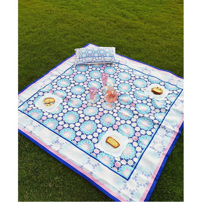 Floral Mandalas Table cloth 150 x 150 cm