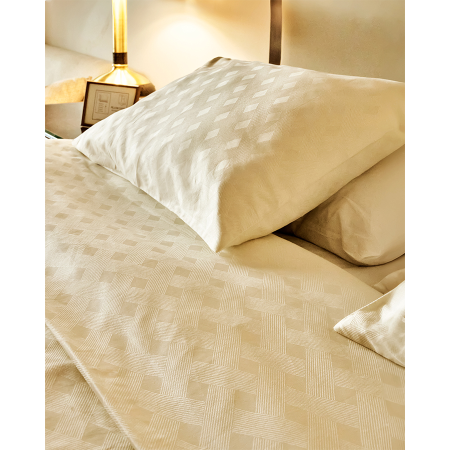 off white Jacquard Fitted sheet